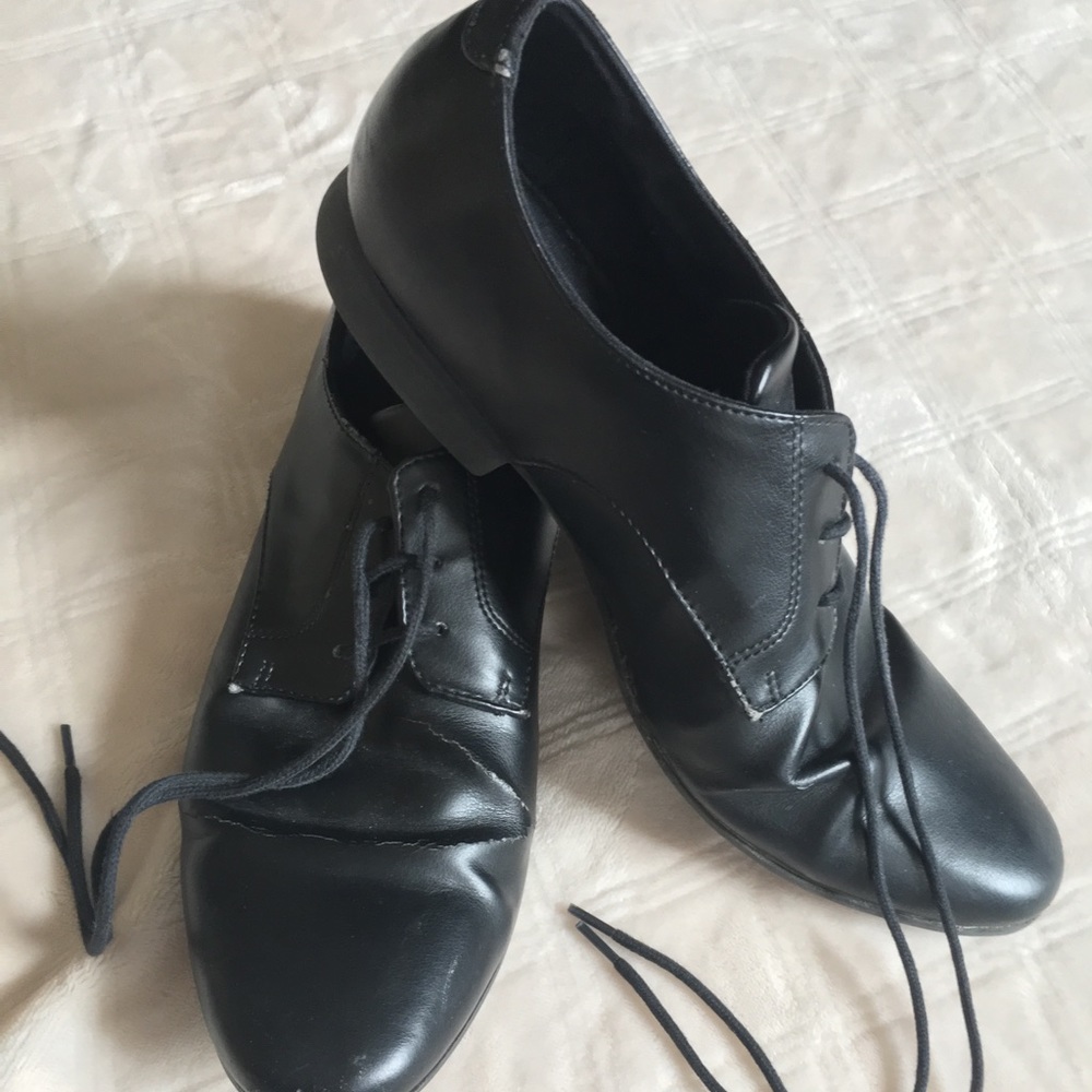 H&M dress shoes